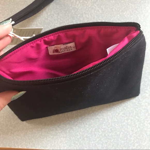 FREE W/$10 PURCHASE EcoFriendly FreeTrade Wristlet - Picture 3 of 6